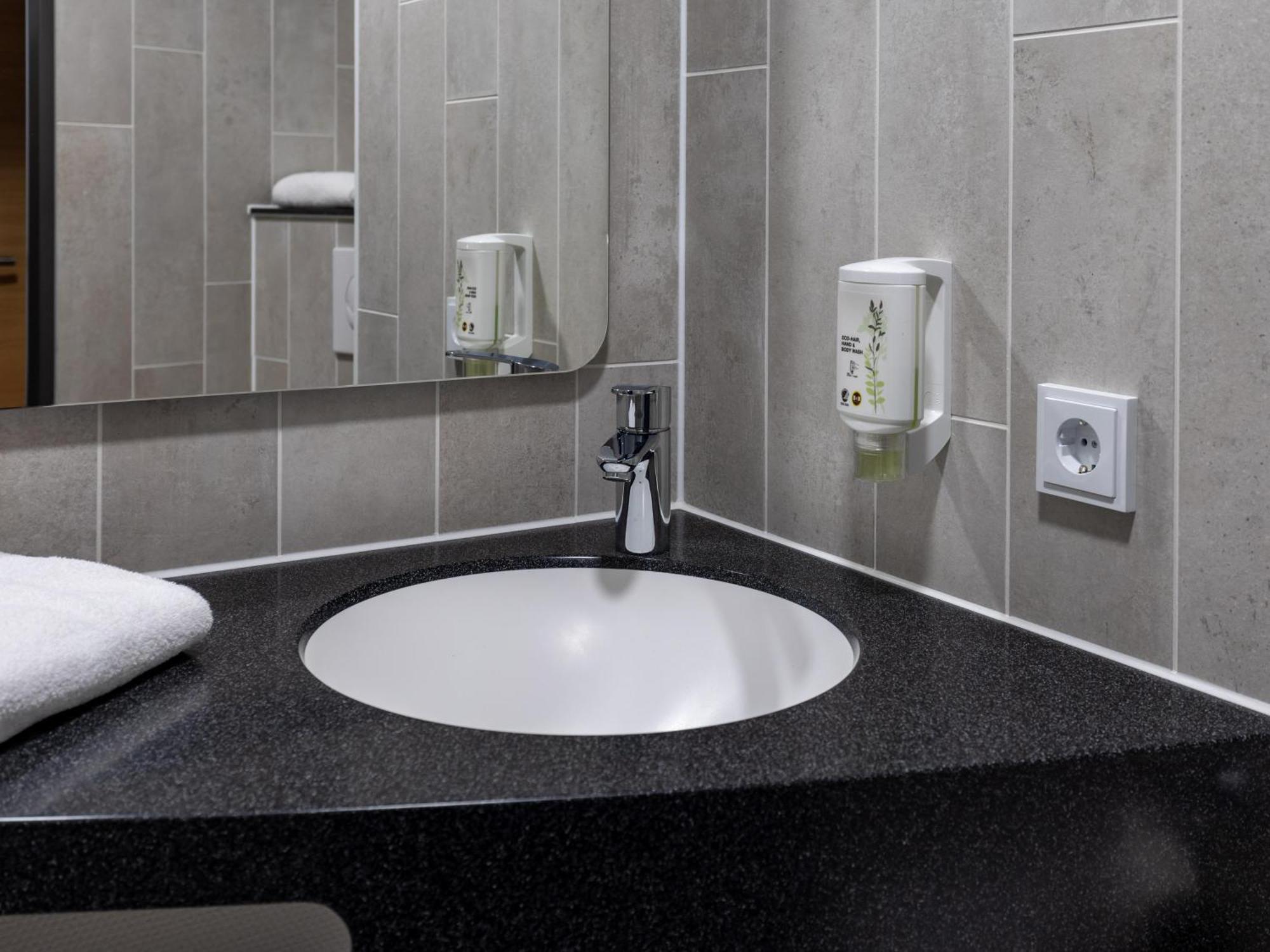 B&B Hotel Idar-Oberstein Εξωτερικό φωτογραφία