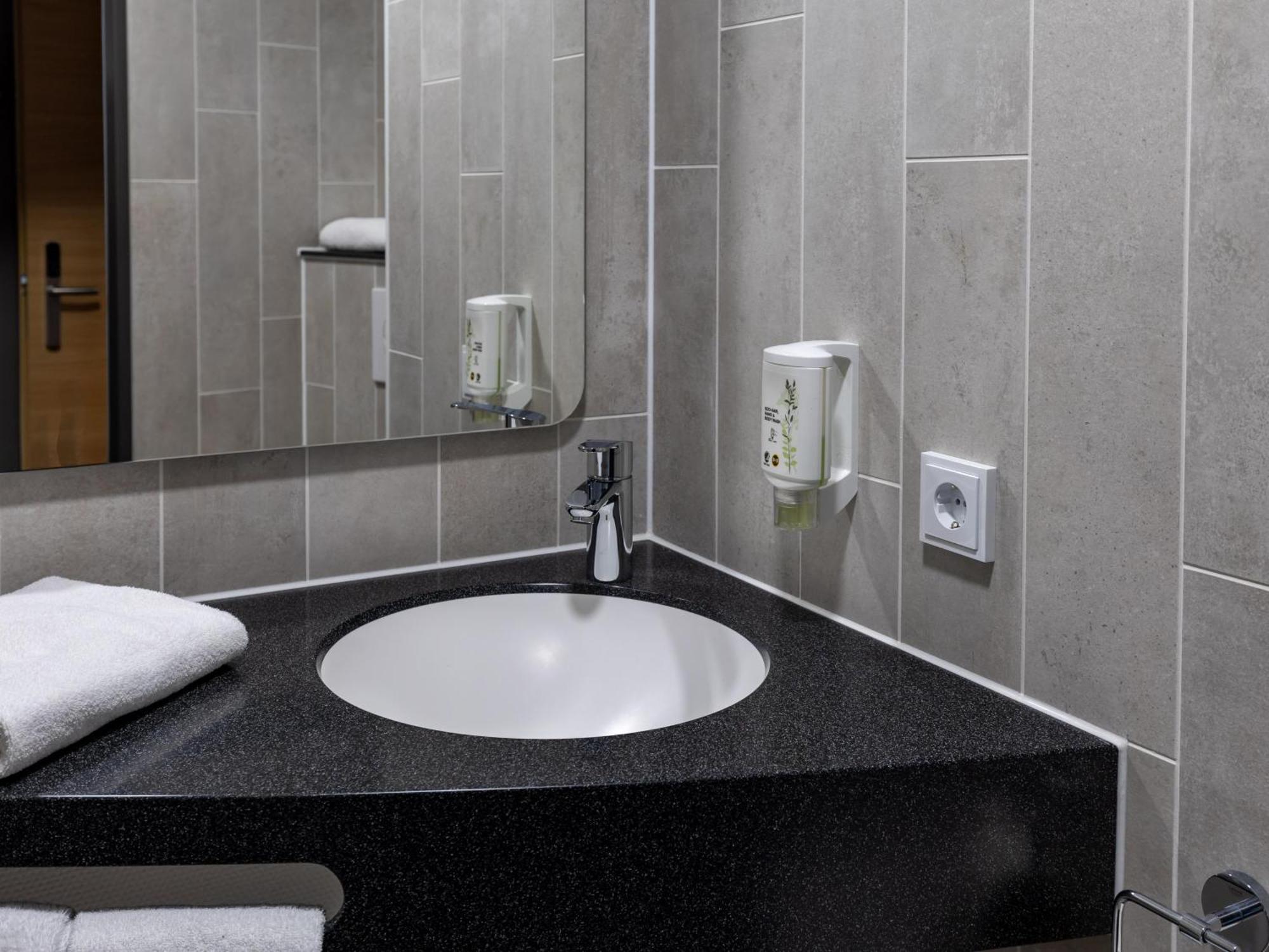 B&B Hotel Idar-Oberstein Εξωτερικό φωτογραφία